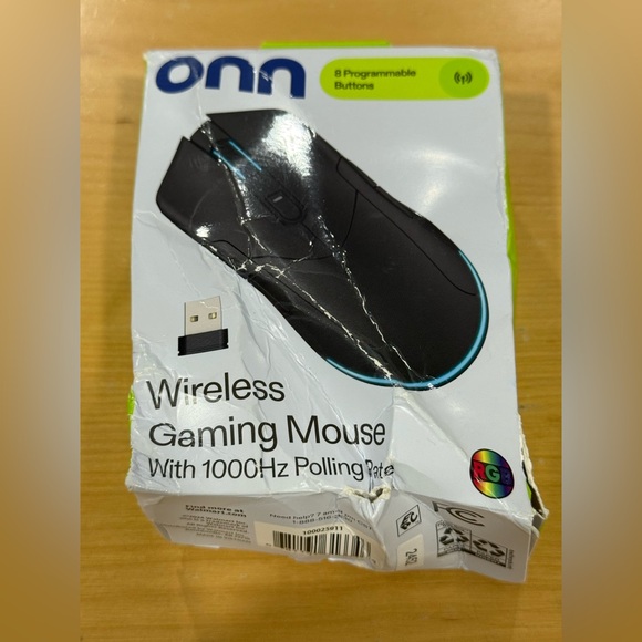 Onn Rechargeable Wireless Gaming Mouse with LED Lighting. New ( damaged box) - Picture 1 of 7